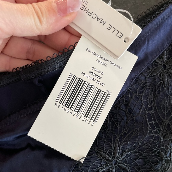 Elegant Peacoat Blue Lace Bra and Panty Set - Picture 5 of 12